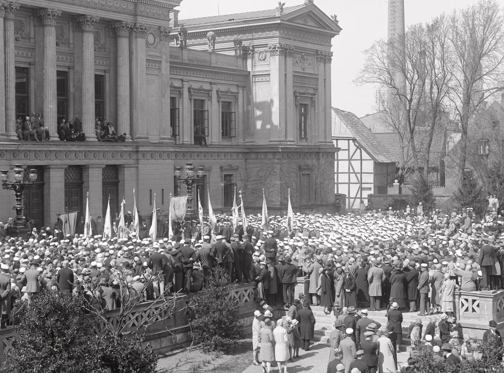 Studentsångare rektorsuppvaktning